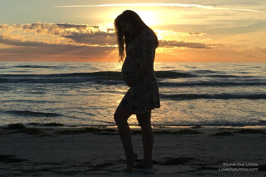 Silhouette beach maternity photo idea